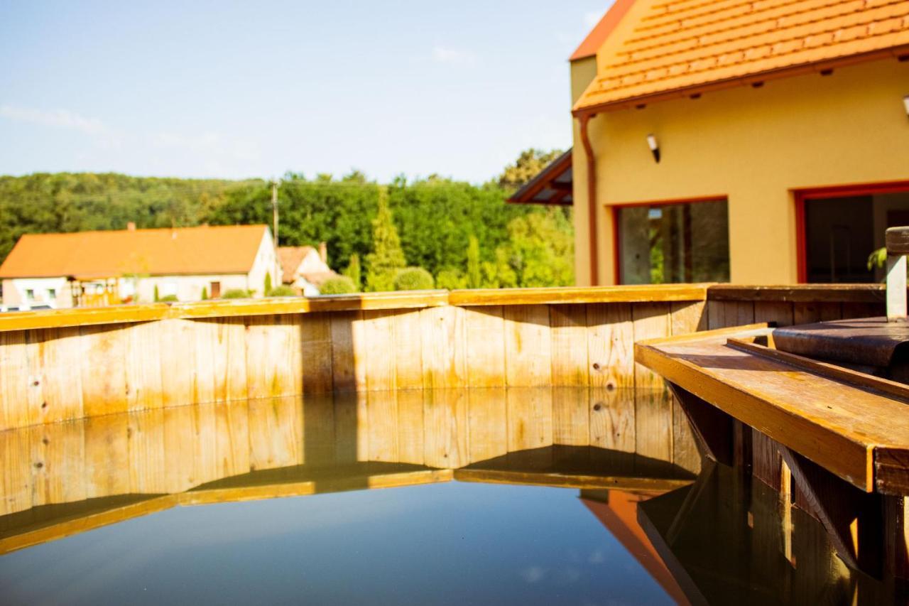 Vendvideki Pihenohazak Apartment Felsőszölnök Bagian luar foto